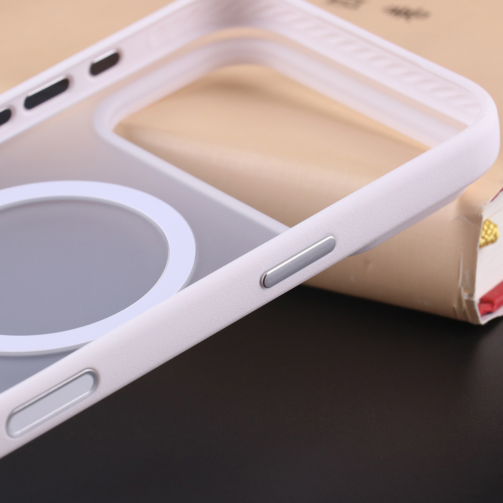 Close-up of the independent metal side button on the iPhone 18 Pro case